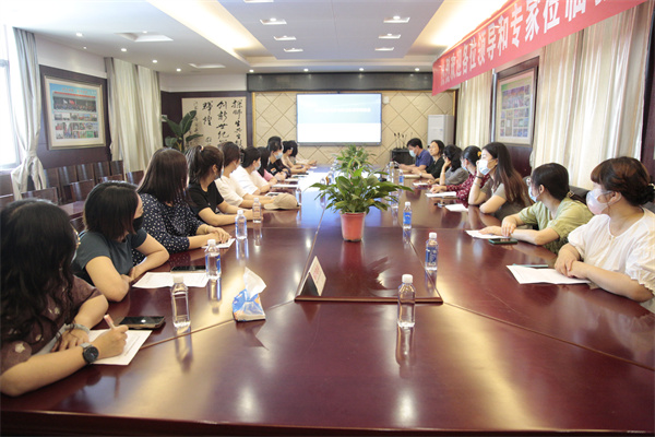 家校沟通，“阳光”更暖