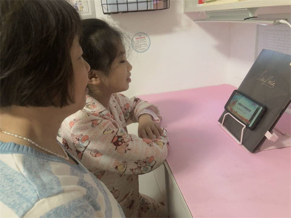 家校携手同行  助力学生成长