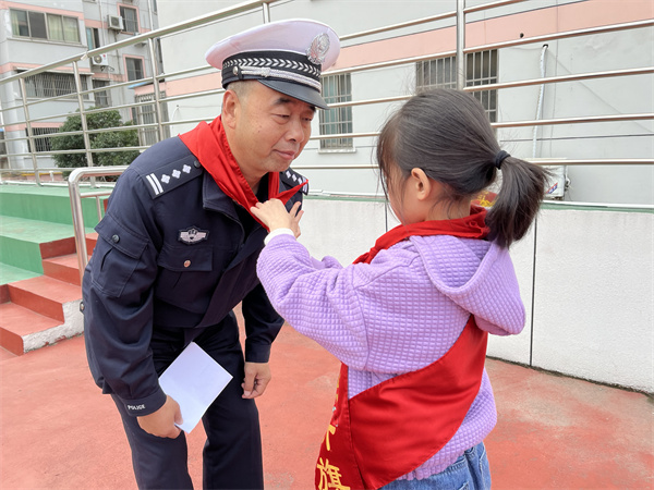 文明守法  平安回家
