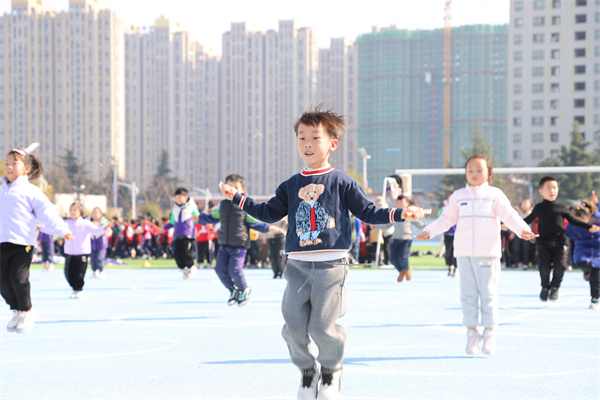 悦动童心  激情冬锻