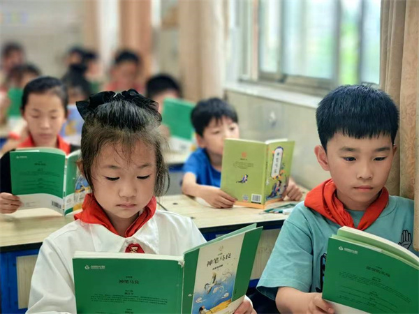 温馨双减   “悦”享童话