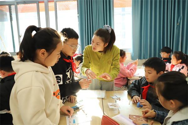 深“调”课堂增效能   “研”磨教学提质量