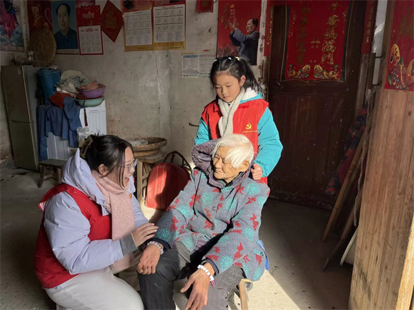 德馨践善，智敏求知