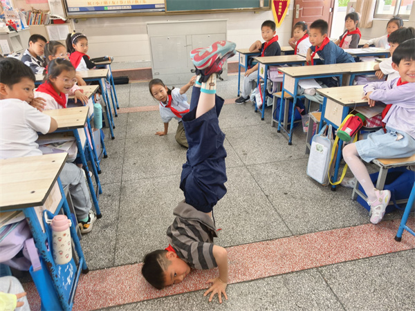 童心向党庆六一 多彩活动伴成长