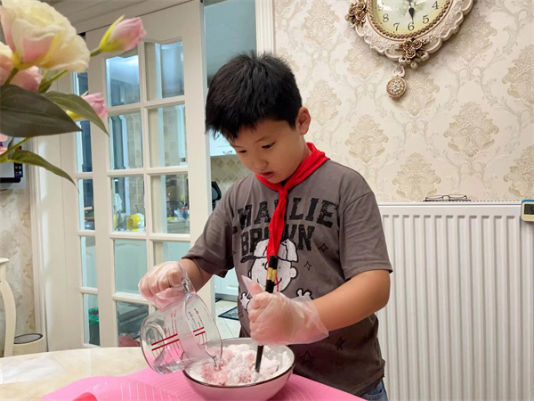 情满中秋 童趣满园